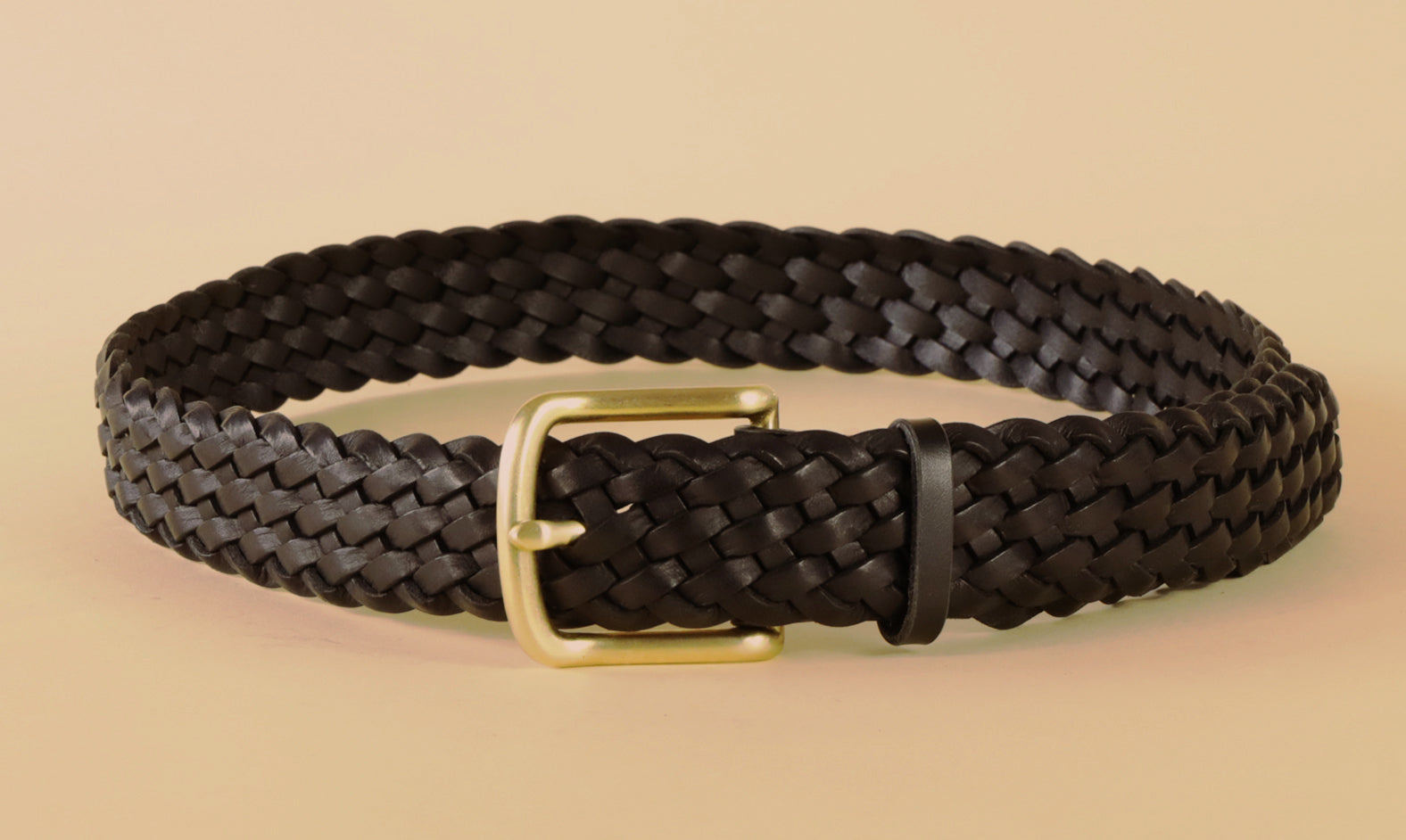 variant-color-black-brass