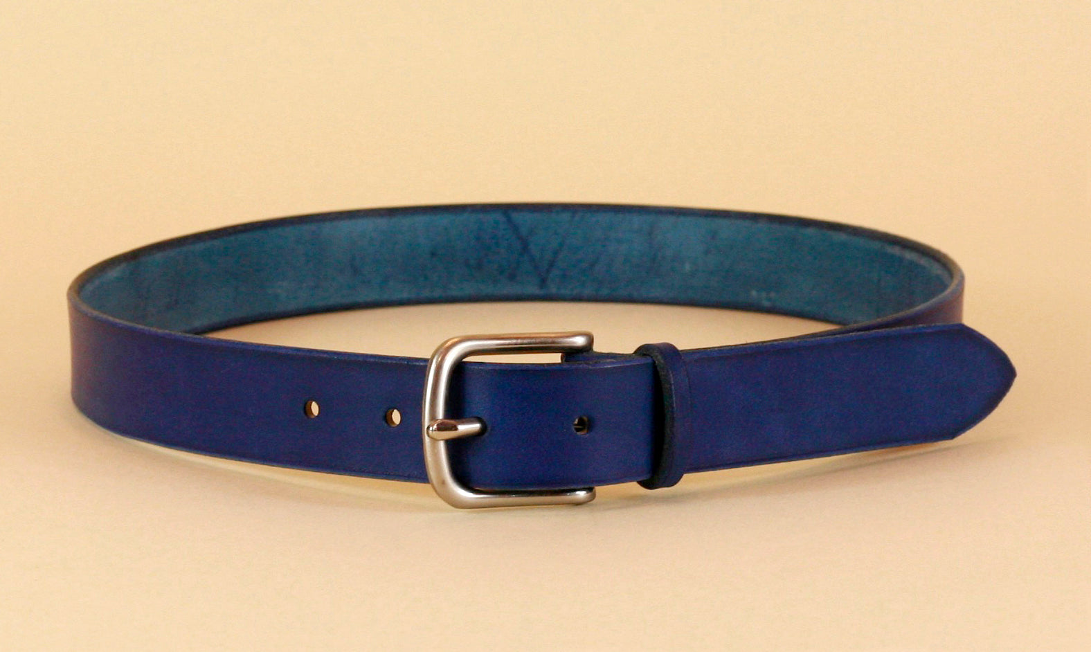 variant-color-blue-silver